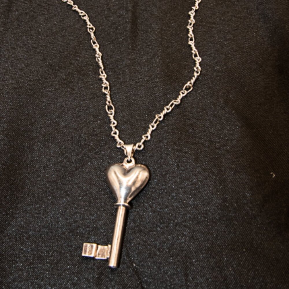 Vintage Sterling Silver Heart Key on Heavy 925 Twisted link chain Made in Mexico